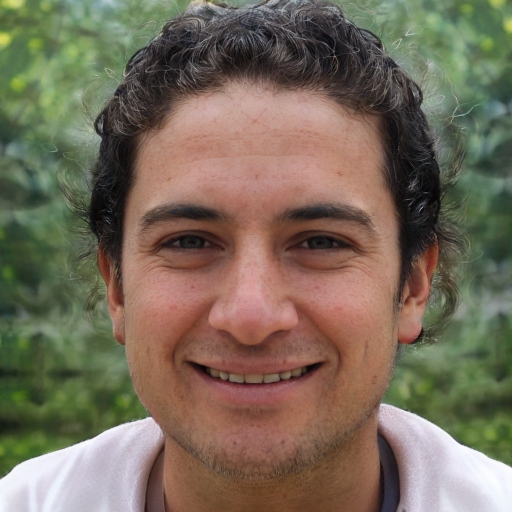 Marcelo Cabrera, narrador y comunicador jurídico de Red Opositor
